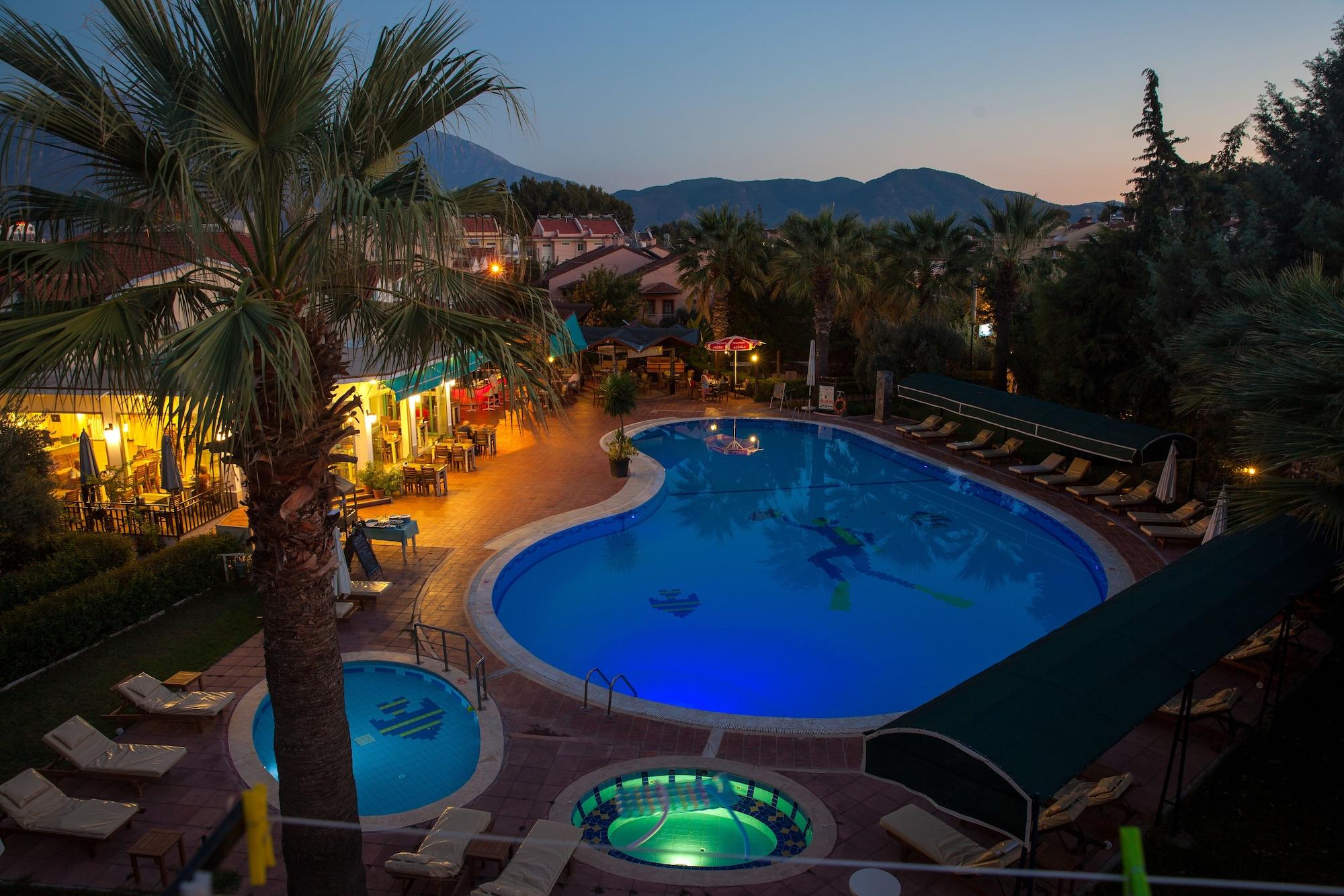 Rebin Beach Hotel Fethiye Exterior photo