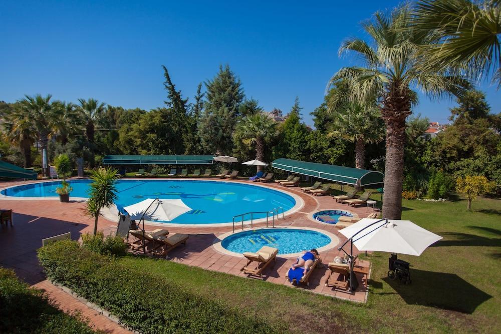 Rebin Beach Hotel Fethiye Exterior photo